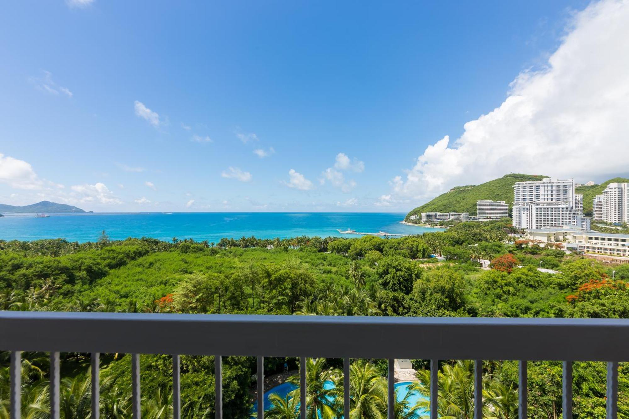 Sanya Zhi Ai Lily Seaview Apartment Exterior photo