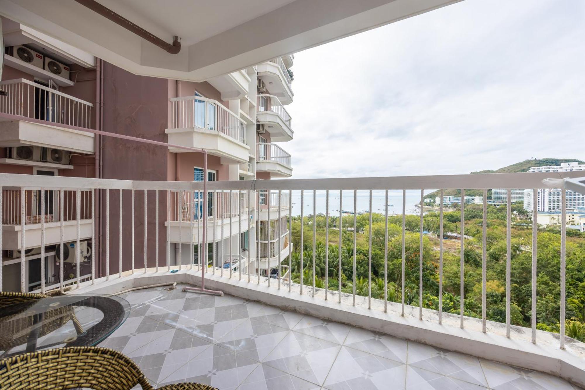 Sanya Zhi Ai Lily Seaview Apartment Exterior photo